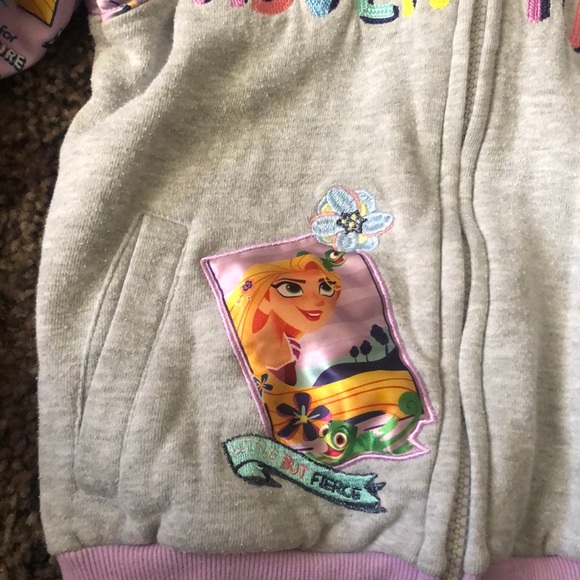 Sweater - Picture 2 of 4